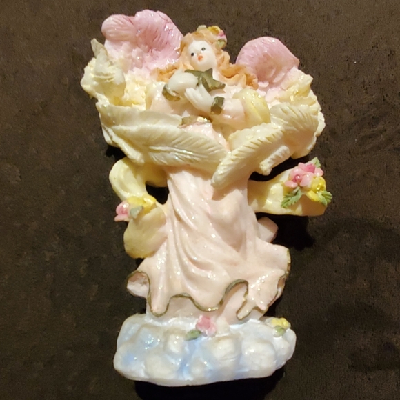 Angel Figurines - Picture 2 of 4